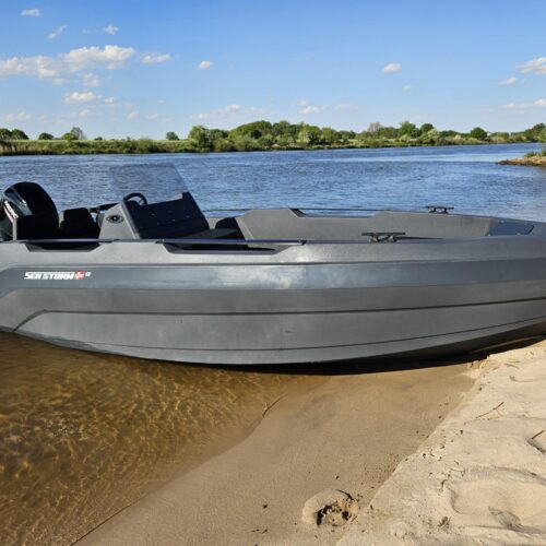 SeaStorm 17 Advantage HDPE
